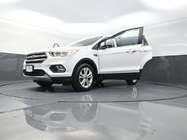 Used 2017 Ford Escape SE AWD/4WD image 28