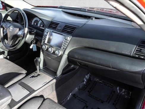 Used 2011 Toyota Camry SE image 22