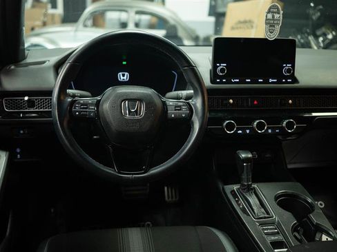 Used 2023 Honda Civic Sport image 16