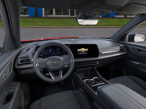 New 2026 Chevrolet Traverse LT w/ Sun and Wheel Package FWD image 16