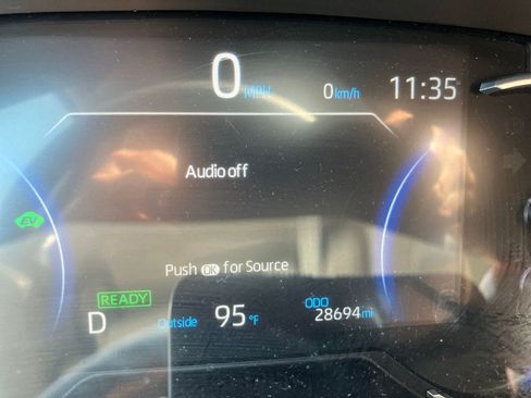 Used 2025 Toyota RAV4 LE AWD/4WD image 8