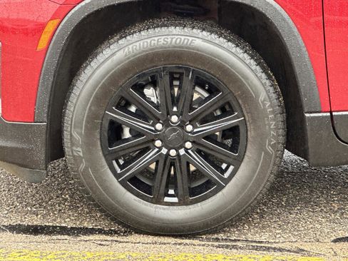 Certified 2023 Chevrolet Traverse LT image 8