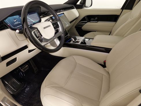 Used 2025 Land Rover Range Rover Long Wheelbase SE image 30