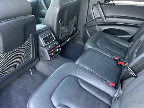 Used 2015 Audi Q7 3.0T S line Prestige w/ Sport Style Plus Package AWD/4WD image 12