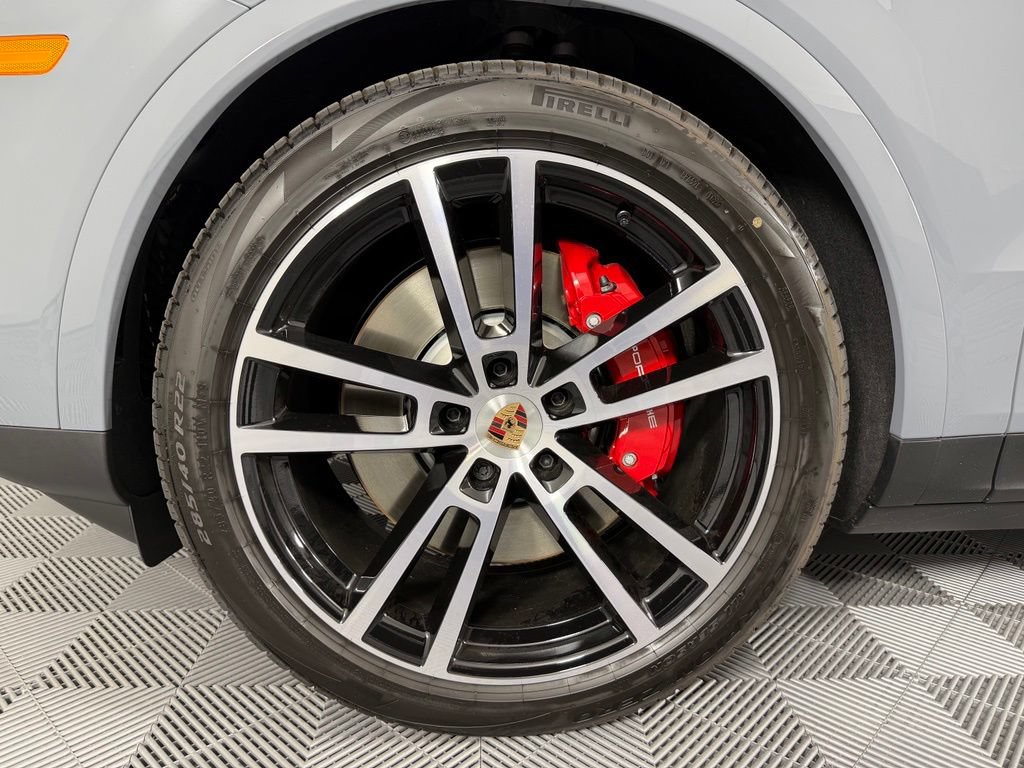 Used 2026 Porsche Cayenne S AWD/4WD image 15