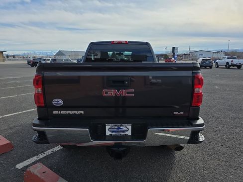 Used 2015 GMC Sierra 2500 SLE w/ SLE Preferred Package image 6