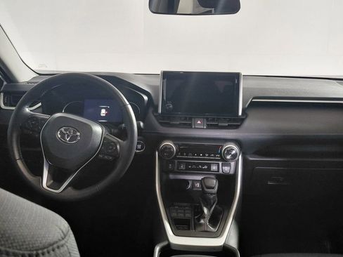 Used 2024 Toyota RAV4 XLE w/ Convenience Package image 18