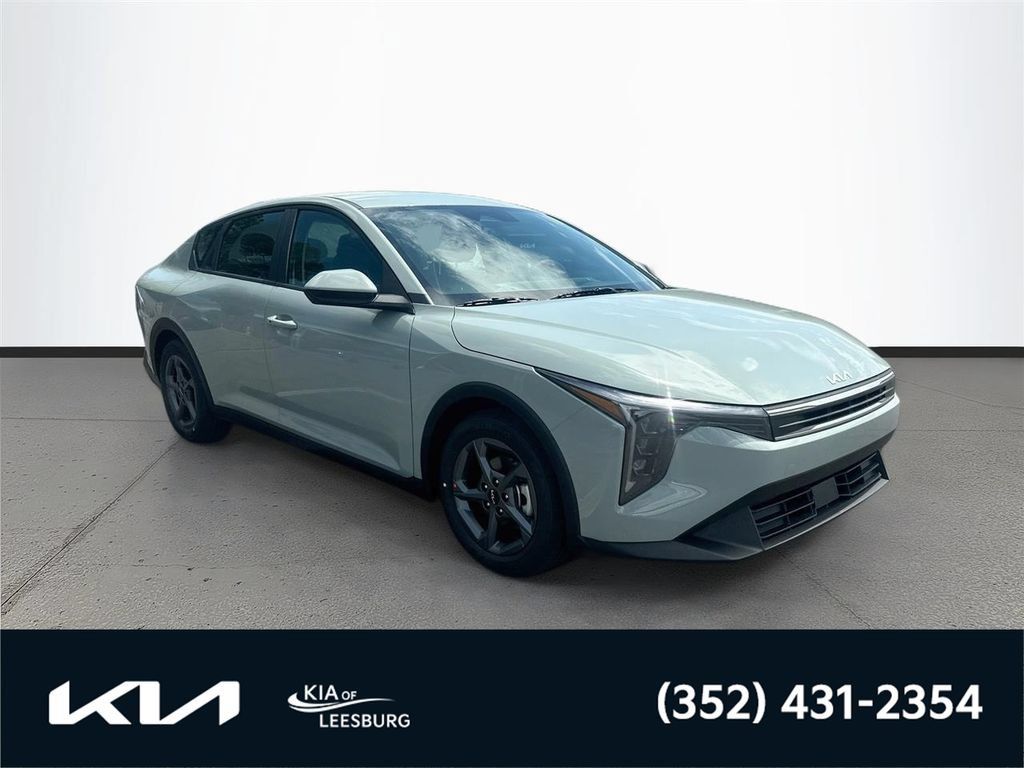 New 2026 Kia K4 FWD image 1