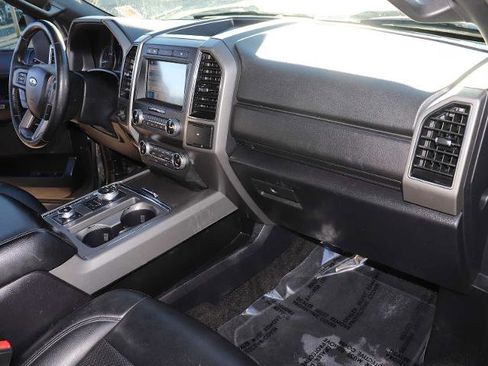 Certified 2019 Ford Expedition XLT w/ Equipment Group 201A image 20