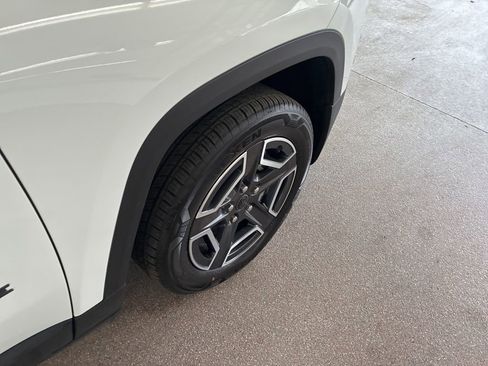 New 2026 Jeep Cherokee Laredo AWD/4WD image 22
