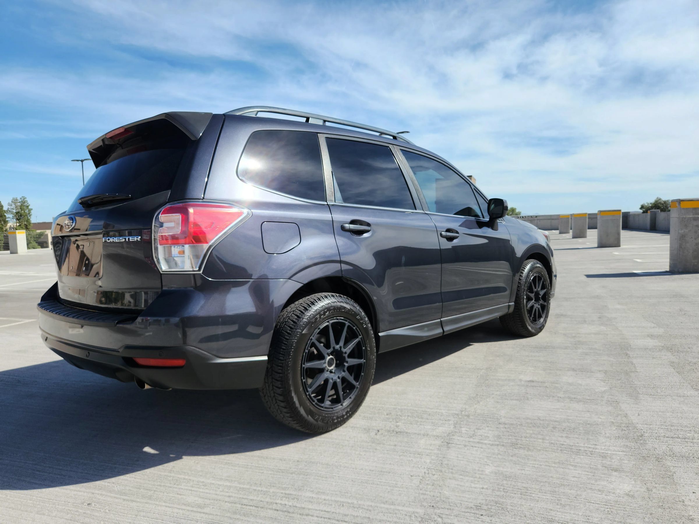 Used 2018 Subaru Forester 2.5i Limited AWD/4WD image 3