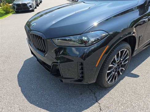 New 2026 BMW X5 xDrive40i w/ M Sport Package AWD/4WD image 9