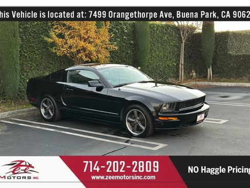 Used 2009 Ford Mustang GT Premium image 3