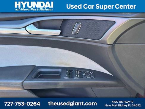 Used 2013 Ford Fusion S image 9