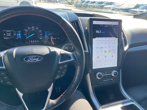 Used 2022 Ford Edge ST-Line image 17