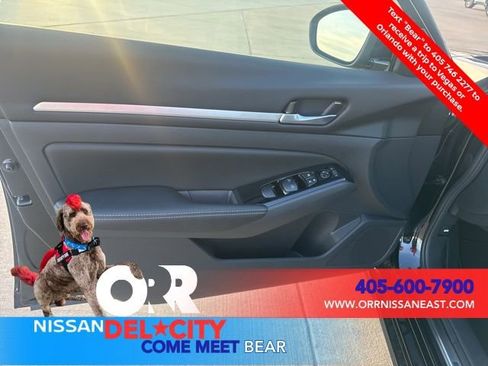 New 2025 Nissan Altima 2.5 SL image 13