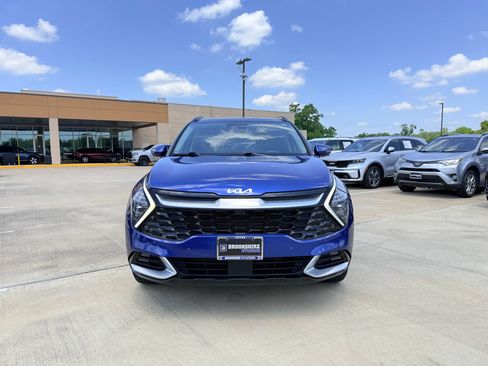 Used 2023 Kia Sportage SX AWD/4WD image 2