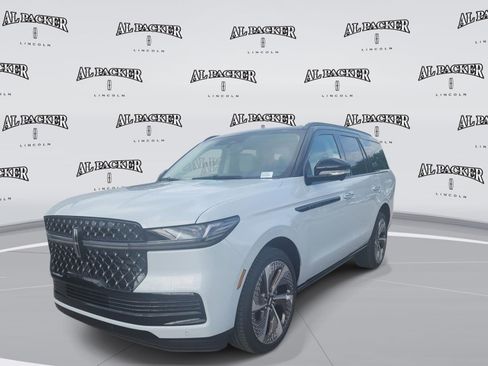 New 2026 Lincoln Navigator Black Label w/ Black Label Special Edition AWD/4WD image 1