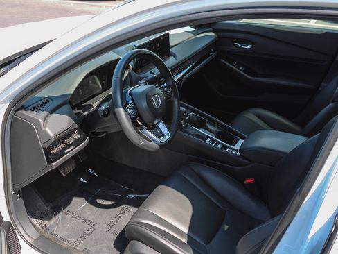 Used 2025 Honda Accord Touring image 19