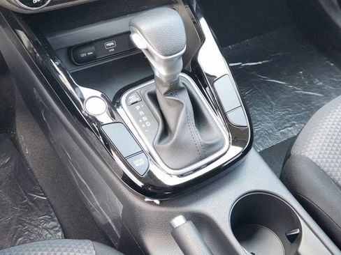 Used 2025 Kia Soul S image 17