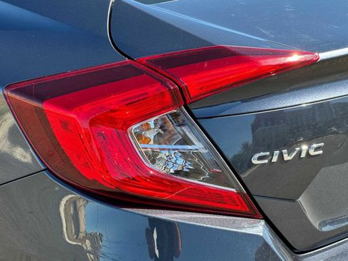 Used 2020 Honda Civic LX image 29
