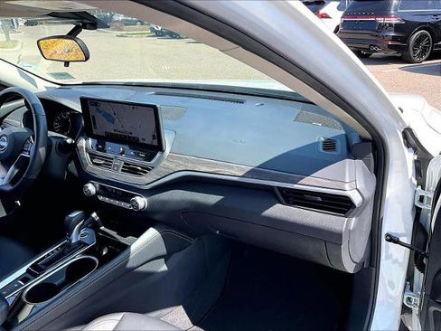 Used 2024 Nissan Altima 2.5 SL image 13