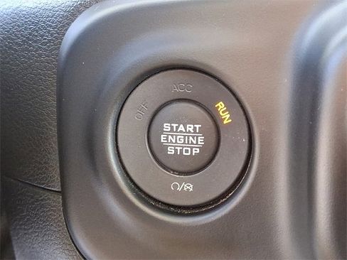 Used 2020 Jeep Wrangler Sport image 23