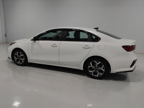 Used 2021 Kia Forte LXS image 3