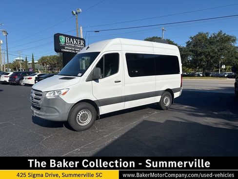 Used 2022 Mercedes-Benz Sprinter 1500 image 1