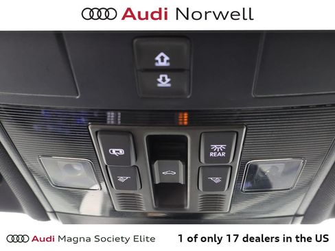 Used 2024 Volkswagen Tiguan SE R-Line AWD/4WD image 6