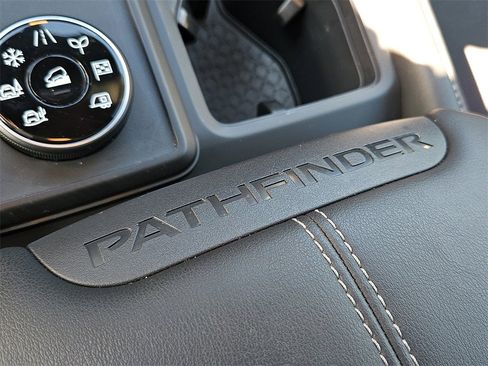 Certified 2024 Nissan Pathfinder S image 27