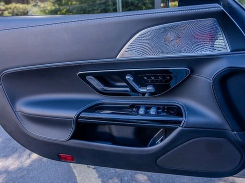 Used 2022 Mercedes-Benz SL 55 AMG 4MATIC image 16