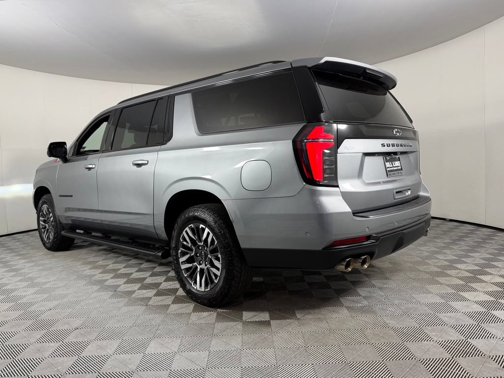Used 2025 Chevrolet Suburban Z71 AWD/4WD image 10
