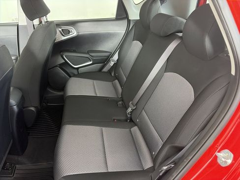 Used 2021 Kia Soul LX image 13