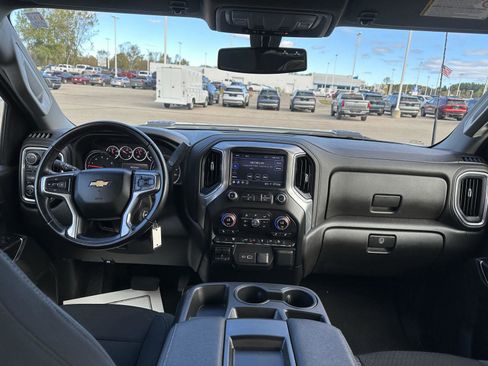 Used 2023 Chevrolet Silverado 2500 LT image 17