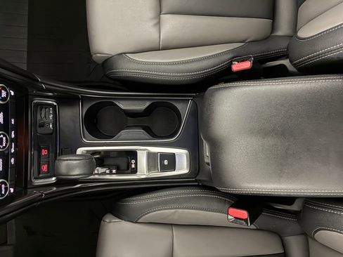 Used 2022 Subaru Ascent Onyx Edition image 17