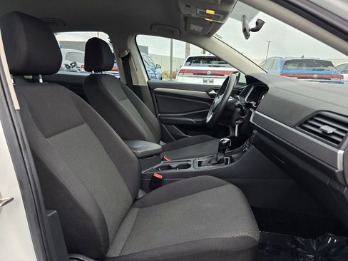 Used 2019 Volkswagen Jetta S image 10