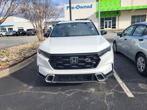 Certified 2024 Honda CR-V Sport Touring image 2