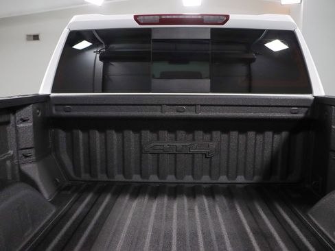 Used 2022 GMC Sierra 1500 AT4 w/ AT4 Preferred Package AWD/4WD image 33