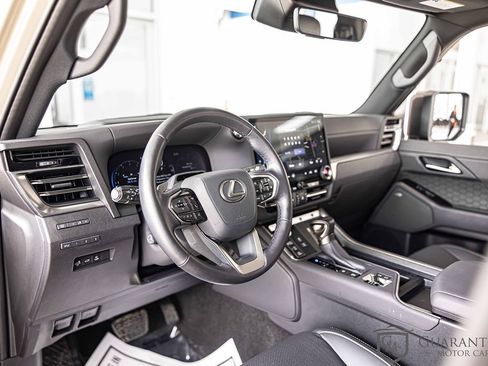 Used 2024 Lexus GX 550 AWD/4WD image 20