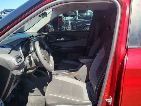 Used 2021 Chevrolet TrailBlazer LT AWD/4WD image 22