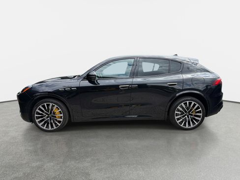 Used 2023 Maserati Grecale Modena AWD/4WD image 6