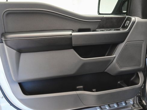 Used 2025 Ford F150 XLT w/ Equipment Group 301A Standard image 8