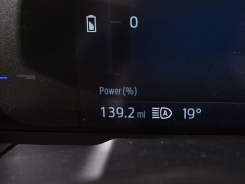 New 2025 Ford Maverick XLT w/ Equipment Group 301A image 28