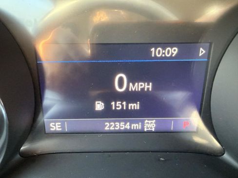 Used 2023 Buick Encore GX Essence w/ Experience Buick Package AWD/4WD image 29