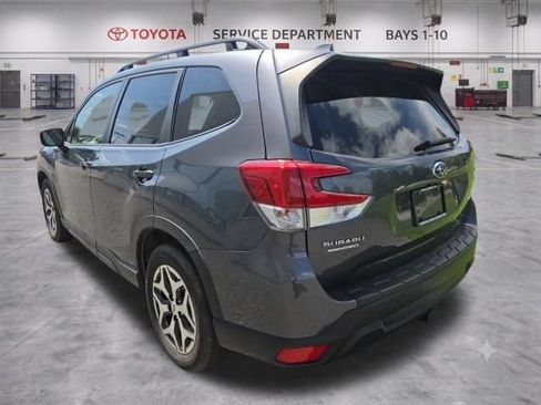 Used 2023 Subaru Forester Premium AWD/4WD image 6