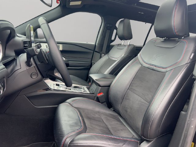 Used 2023 Ford Explorer ST w/ Technology Package AWD/4WD image 35