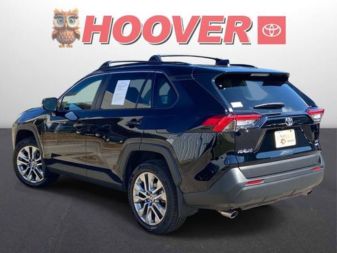 Used 2025 Toyota RAV4 XLE Premium w/ Weather Package AWD/4WD image 6