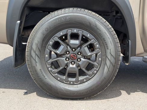 Used 2022 Nissan Frontier PRO-4X w/ Pro-4X Premium Package AWD/4WD image 46
