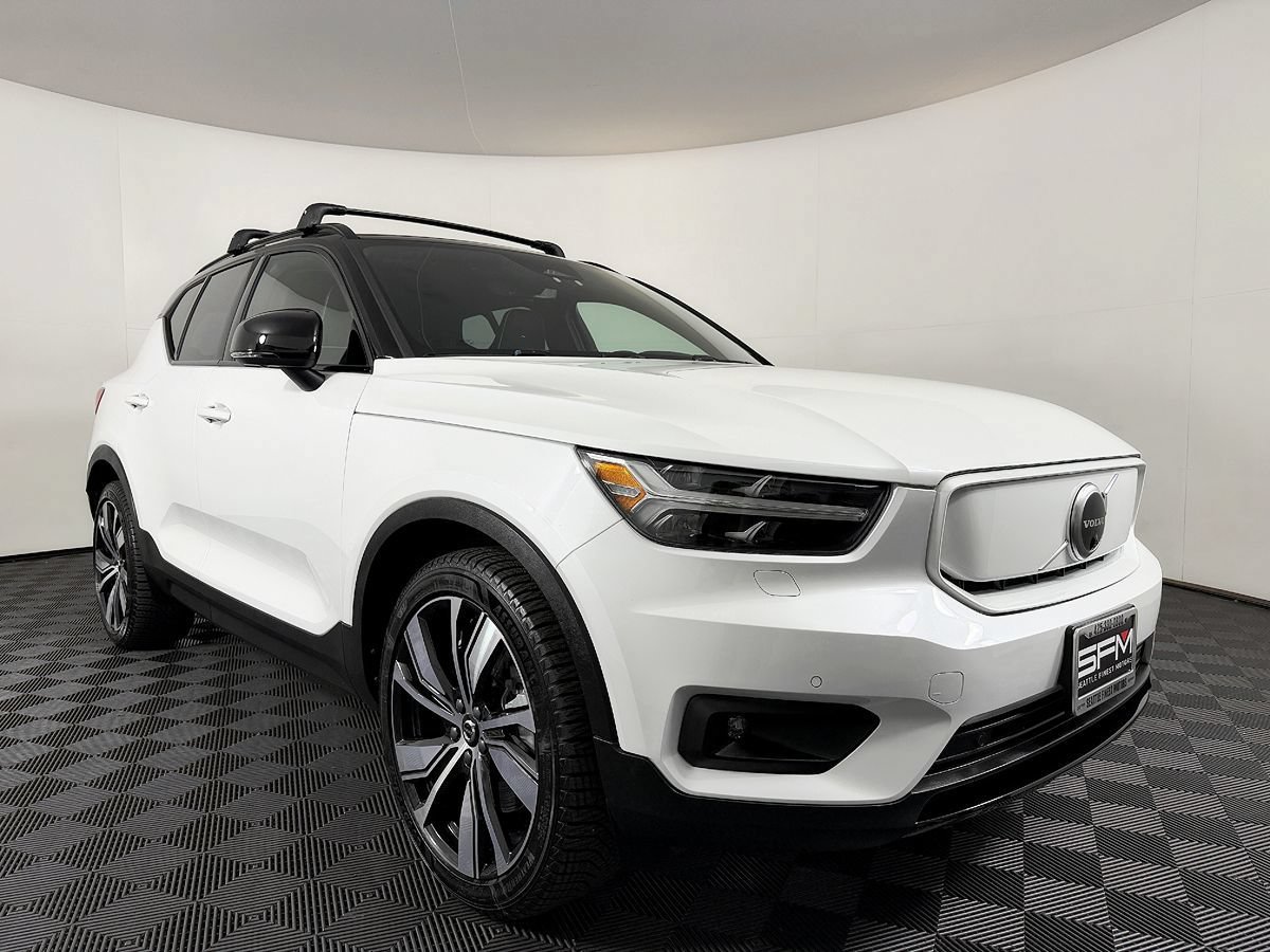 Used 2021 Volvo XC40 P8 Recharge w/ Advanced Package AWD/4WD image 6